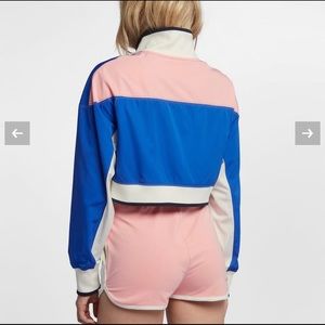 nike archive white graphic cropped hoodie